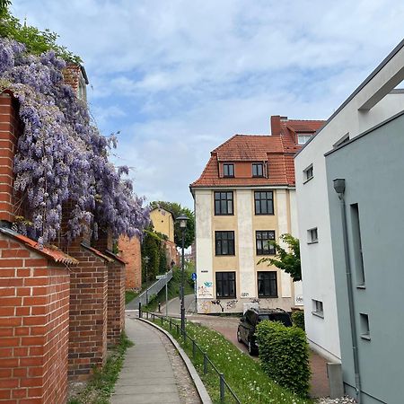 Ferienwohnung An Der Historischen Stadtmauer รอสต็อค ภายนอก รูปภาพ