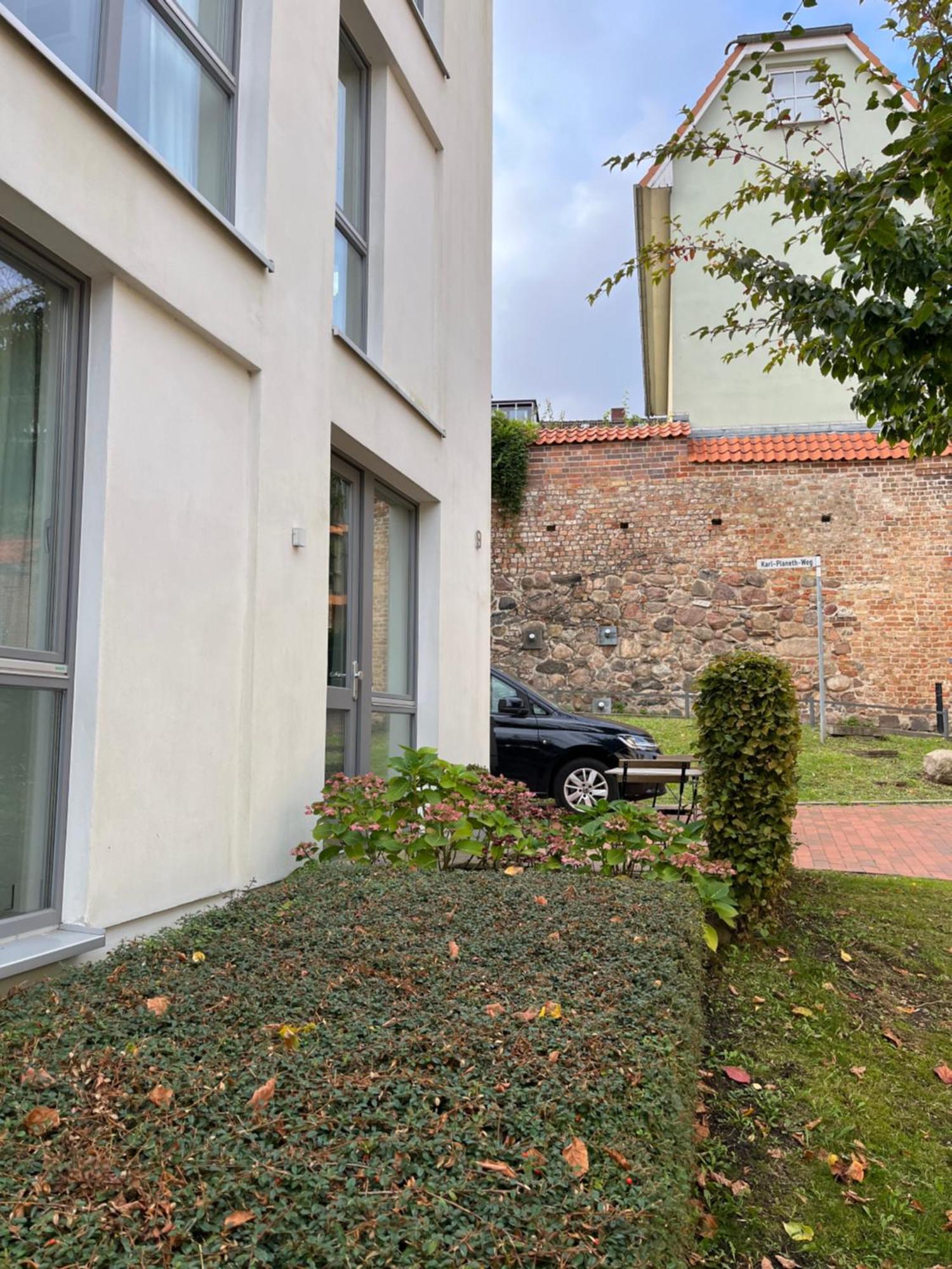 Ferienwohnung An Der Historischen Stadtmauer รอสต็อค ภายนอก รูปภาพ